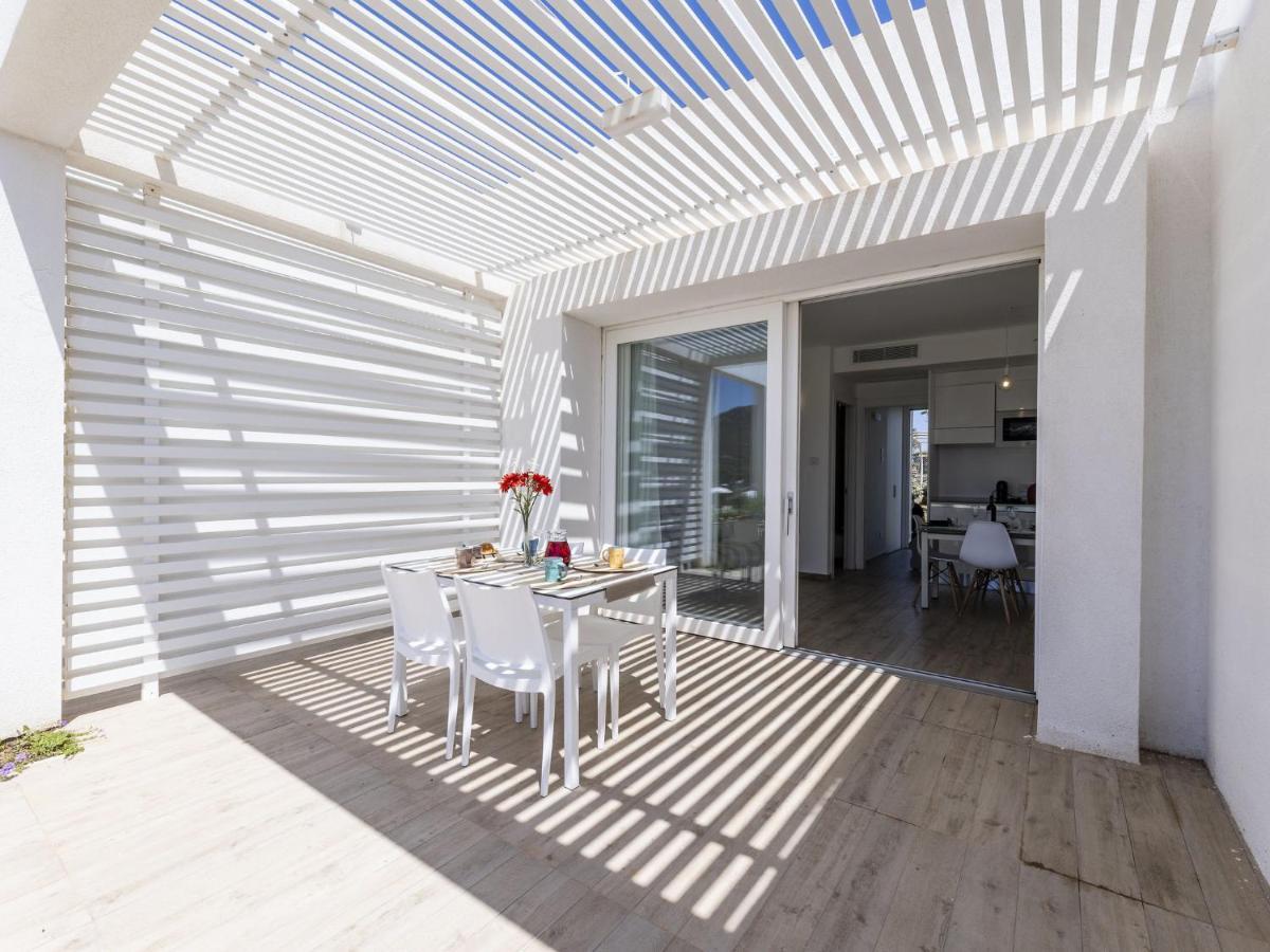 Apartment Capo Falcone Charming Apartment-2 By Interhome Stintino Exteriör bild